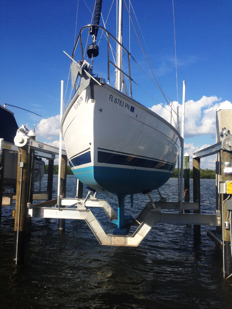 4-Post Sail Boat
